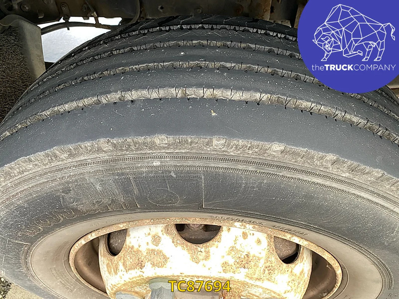 DAF LF 55 220 - Skříňový nákladní auto: obrázok 2 DAF LF 55 220 - Skříňový nákladní auto: obrázok 2