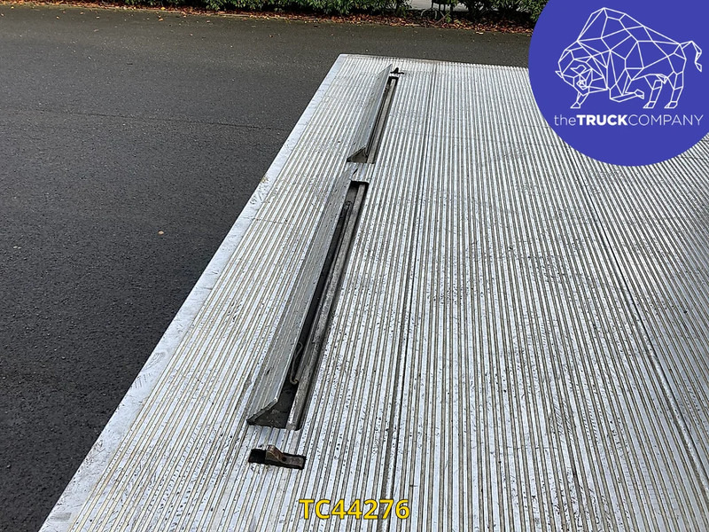 Iveco EuroCargo 100 E15 - Skříňový nákladní auto: obrázok 2 Iveco EuroCargo 100 E15 - Skříňový nákladní auto: obrázok 2