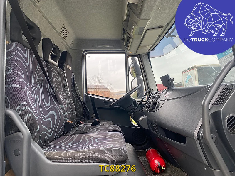 Iveco EuroCargo 120 E22 - Chladirenské nákladné vozidlo: obrázok 5 Iveco EuroCargo 120 E22 - Chladirenské nákladné vozidlo: obrázok 5