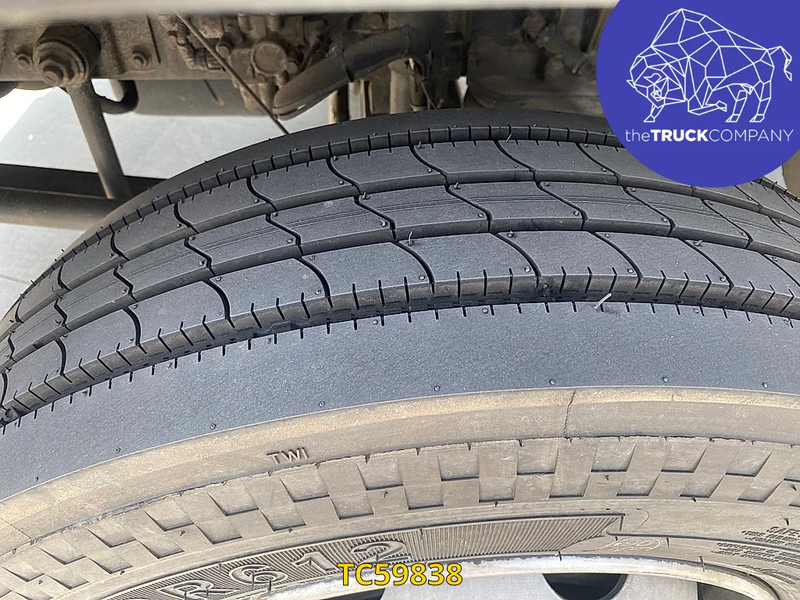 Iveco EuroCargo 120E250 - Skříňový nákladní auto: obrázok 4 Iveco EuroCargo 120E250 - Skříňový nákladní auto: obrázok 4