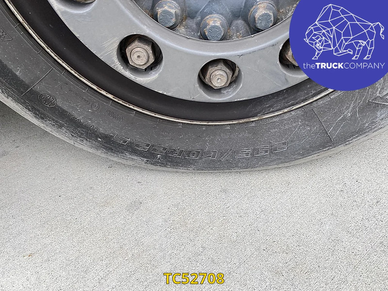 Iveco Stralis - Plachtové nákladné vozidlo: obrázok 4 Iveco Stralis - Plachtové nákladné vozidlo: obrázok 4