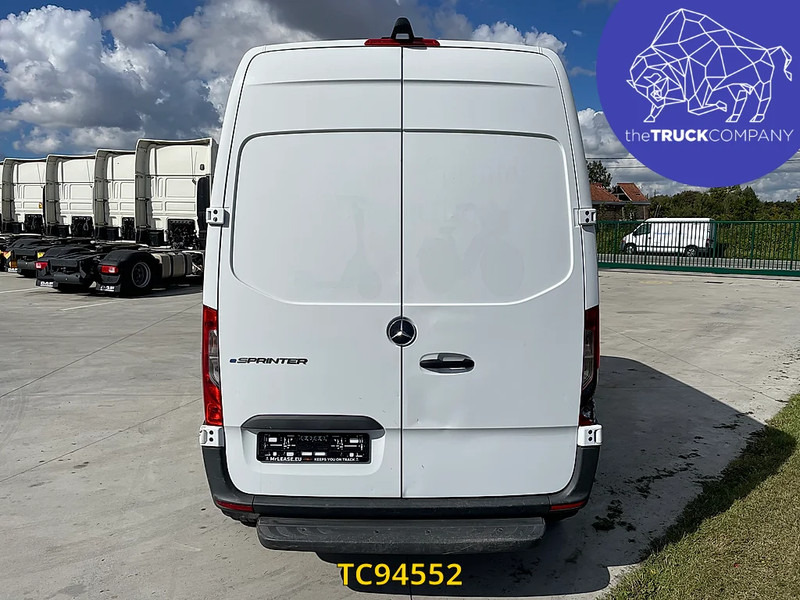 Mercedes-Benz E-Sprinter L2H2 41 kWh - Furgon, Elektrická dodávka: obrázok 4 Mercedes-Benz E-Sprinter L2H2 41 kWh - Furgon, Elektrická dodávka: obrázok 4