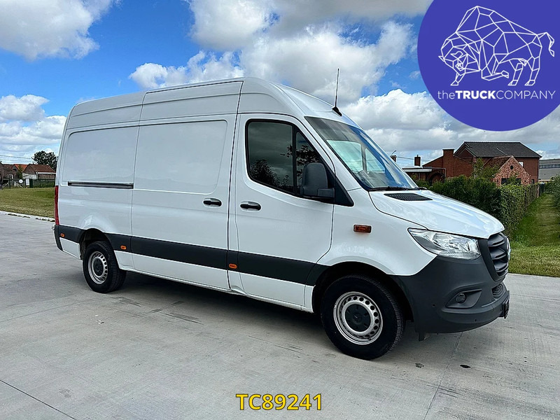 Mercedes-Benz Sprinter 317 CDI L2H2 - Furgon: obrázok 2 Mercedes-Benz Sprinter 317 CDI L2H2 - Furgon: obrázok 2