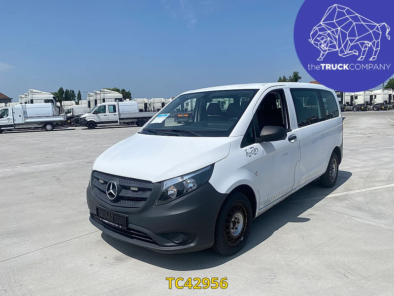 Mercedes-Benz Vito 111 CDI MINIBUS 9 SEATS - Minibus, Mikrobus: obrázok 1 Mercedes-Benz Vito 111 CDI MINIBUS 9 SEATS - Minibus, Mikrobus: obrázok 1