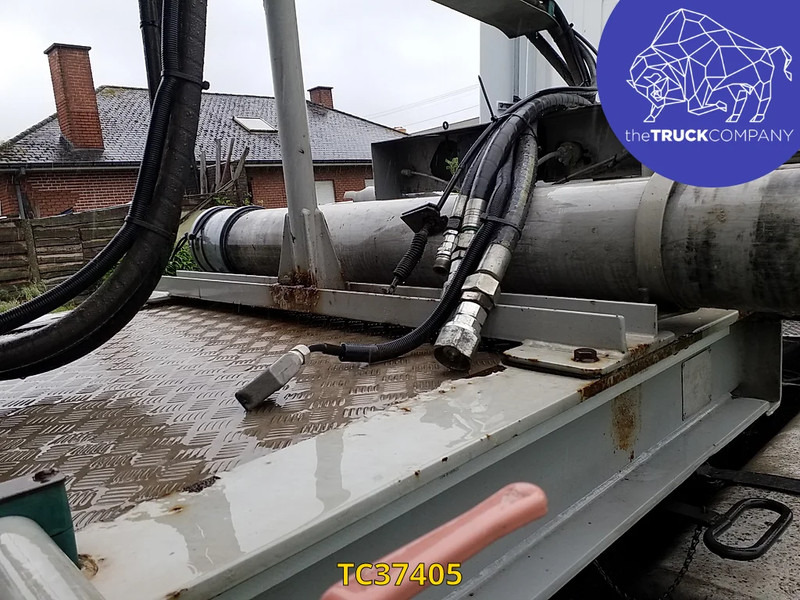 Renders - Náves s domiešavačom: obrázok 2 Renders - Náves s domiešavačom: obrázok 2