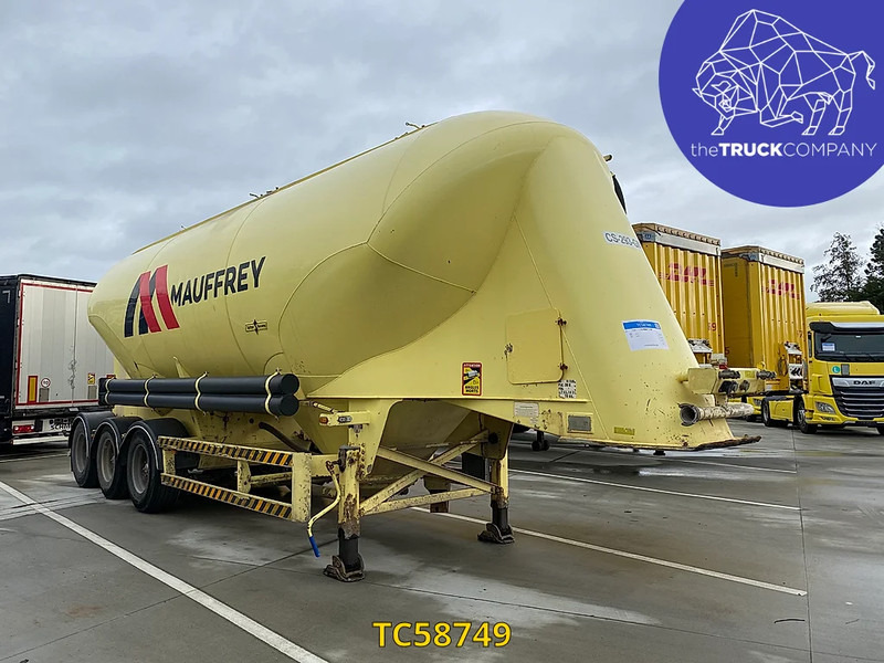 SPITZER  - Cisternový náves: obrázok 4 SPITZER  - Cisternový náves: obrázok 4