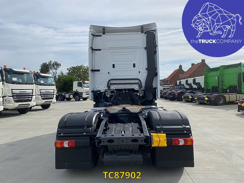 Mercedes-Benz Actros 1845 - Ťahač: obrázok 4 Mercedes-Benz Actros 1845 - Ťahač: obrázok 4