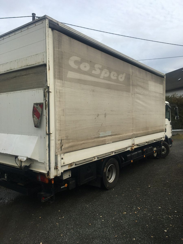 MAN 12.210 Erst 302000 km - Plachtové nákladné vozidlo: obrázok 3 MAN 12.210 Erst 302000 km - Plachtové nákladné vozidlo: obrázok 3