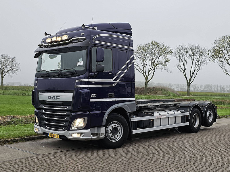 DAF XF 510 6X2 FAN STEERAXLE - Nákladne vozidlo - káblový systém: obrázok 2 DAF XF 510 6X2 FAN STEERAXLE - Nákladne vozidlo - káblový systém: obrázok 2
