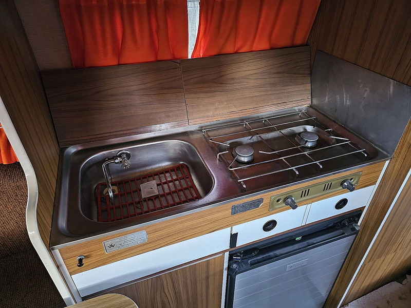 Leasing Mercedes-Benz 206  D Camper Mercedes-Benz 206  D Camper: obrázok 11