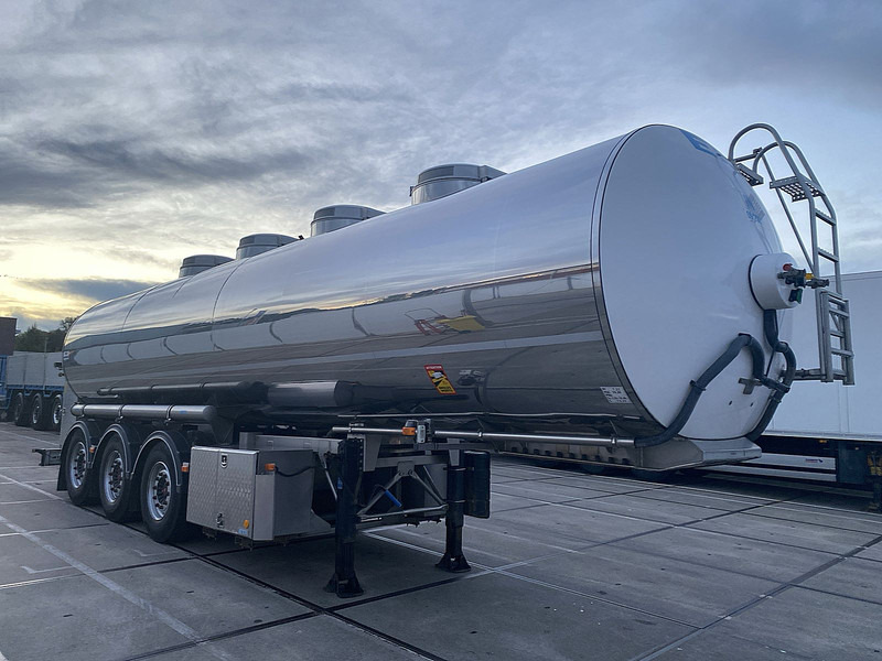 ETA SR3A FOODSTUFF MILK 4 COMP 29M3 - Cisternový náves: obrázok 3 ETA SR3A FOODSTUFF MILK 4 COMP 29M3 - Cisternový náves: obrázok 3