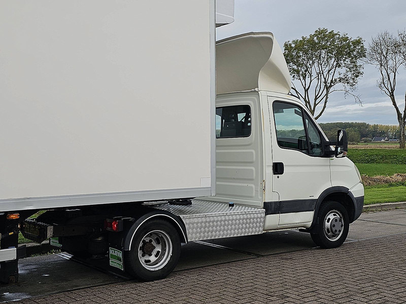 Iveco Daily 40C18 - Chladiarenská dodávka: obrázok 3 Iveco Daily 40C18 - Chladiarenská dodávka: obrázok 3