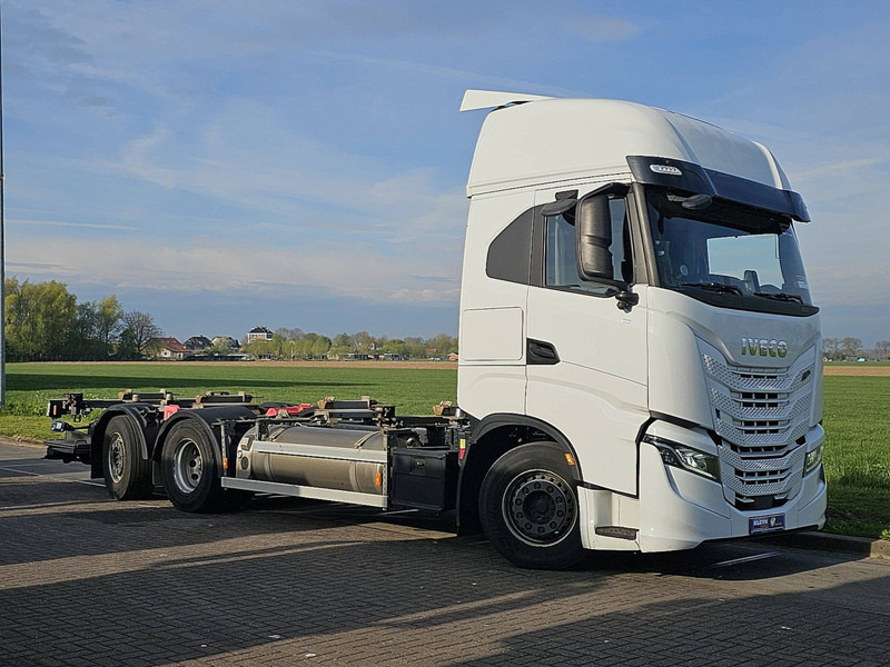Iveco S-WAY AS260S46 LNG INT. STEERAXLE - Kontejnérový podvozek/ Výměnná nástavba: obrázok 5 Iveco S-WAY AS260S46 LNG INT. STEERAXLE - Kontejnérový podvozek/ Výměnná nástavba: obrázok 5