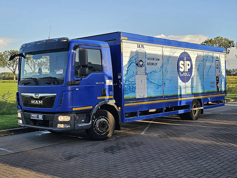 MAN 12.190 TGL AIRCO 3 SEATS NAVI - Skříňový nákladní auto: obrázok 2 MAN 12.190 TGL AIRCO 3 SEATS NAVI - Skříňový nákladní auto: obrázok 2
