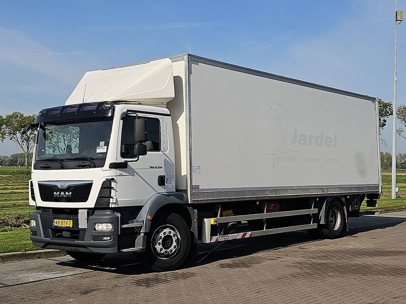 MAN 15.250 TGM - Skříňový nákladní auto: obrázok 2 MAN 15.250 TGM - Skříňový nákladní auto: obrázok 2