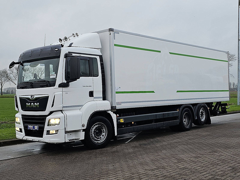 MAN 26.420 TGS 6X2-4 LL LIFT ISOBOX - Skříňový nákladní auto: obrázok 2 MAN 26.420 TGS 6X2-4 LL LIFT ISOBOX - Skříňový nákladní auto: obrázok 2