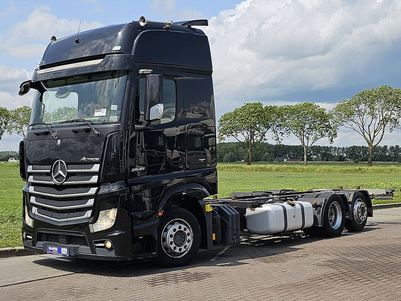 Mercedes-Benz ACTROS 2540 GIGASPACE 6X2 - Kontejnérový podvozek/ Výměnná nástavba: obrázok 2 Mercedes-Benz ACTROS 2540 GIGASPACE 6X2 - Kontejnérový podvozek/ Výměnná nástavba: obrázok 2