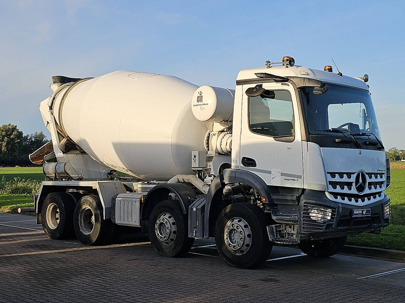 Mercedes-Benz AROCS 3240 PUTZMEISTER 9M3 - Domiešavač: obrázok 5 Mercedes-Benz AROCS 3240 PUTZMEISTER 9M3 - Domiešavač: obrázok 5