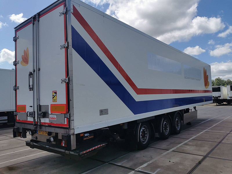 SYSTEM TRAILERS TKS24-1TRI - Náves chladírenské: obrázok 2 SYSTEM TRAILERS TKS24-1TRI - Náves chladírenské: obrázok 2