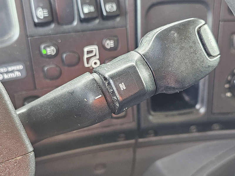 Chladirenské nákladné vozidlo Scania P280 6X2*4 EEV CARRIER: obrázok 11 Chladirenské nákladné vozidlo Scania P280 6X2*4 EEV CARRIER: obrázok 11