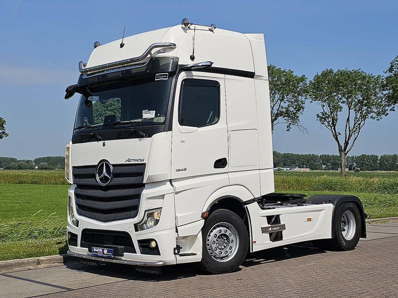 Mercedes-Benz ACTROS 1845 LS GIGASPACE RET. XENON - Ťahač: obrázok 2 Mercedes-Benz ACTROS 1845 LS GIGASPACE RET. XENON - Ťahač: obrázok 2