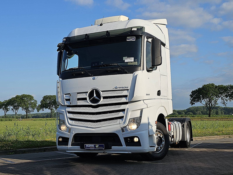 Mercedes-Benz ACTROS 1845 LS - Ťahač: obrázok 1 Mercedes-Benz ACTROS 1845 LS - Ťahač: obrázok 1