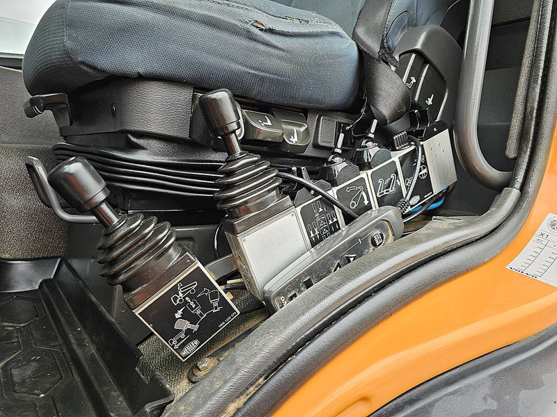 Ramenový nosič kontajnerov Volvo FM 330: obrázok 15