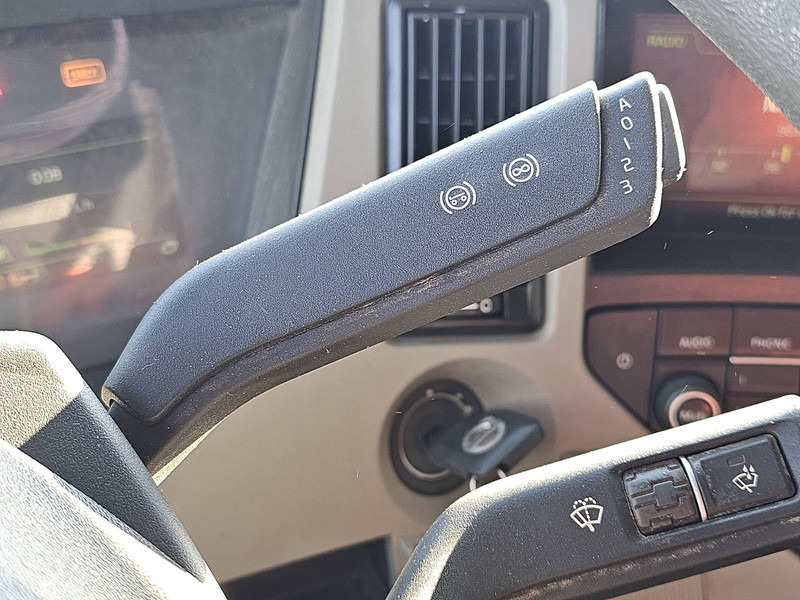 Valníkový/ Plošinový nákladný automobil, Auto s hydraulickou rukou Volvo FM 460 8X2 HMF 3220 K5: obrázok 11