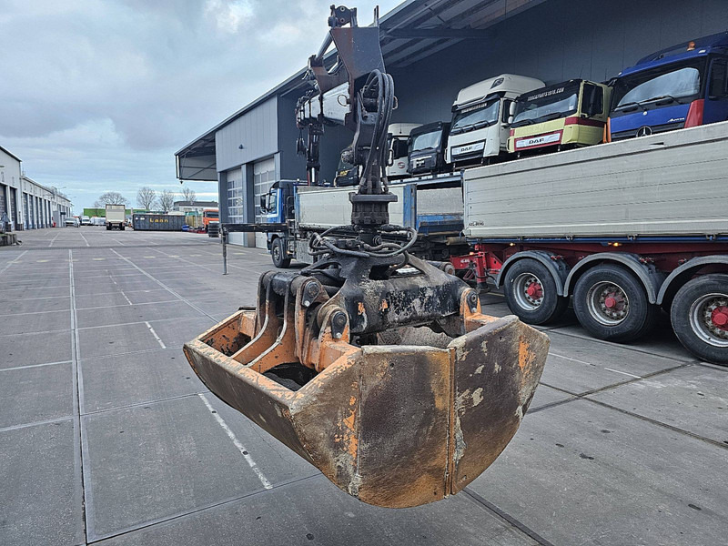 Valníkový/ Plošinový nákladný automobil, Auto s hydraulickou rukou Volvo FM 460 8X2 HMF 3220 K5: obrázok 18