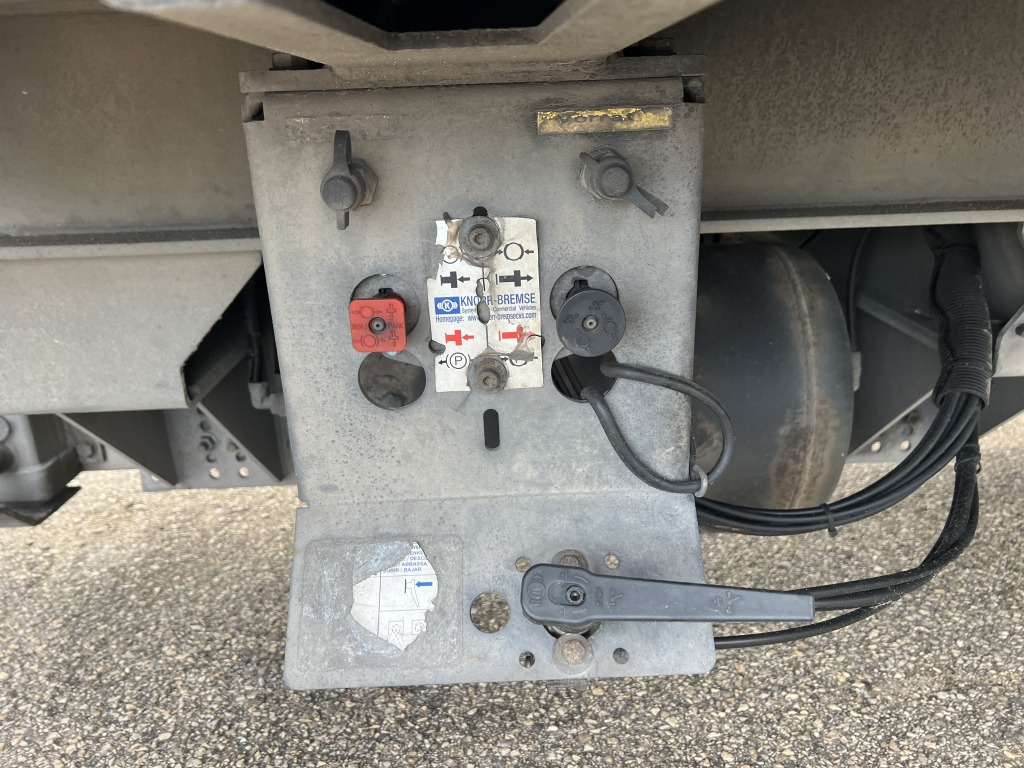 Andere Wecon AZ218LN Jumbo Tandem 7,6m P+P Luftfederung - Plachtový príves: obrázok 5 Andere Wecon AZ218LN Jumbo Tandem 7,6m P+P Luftfederung - Plachtový príves: obrázok 5