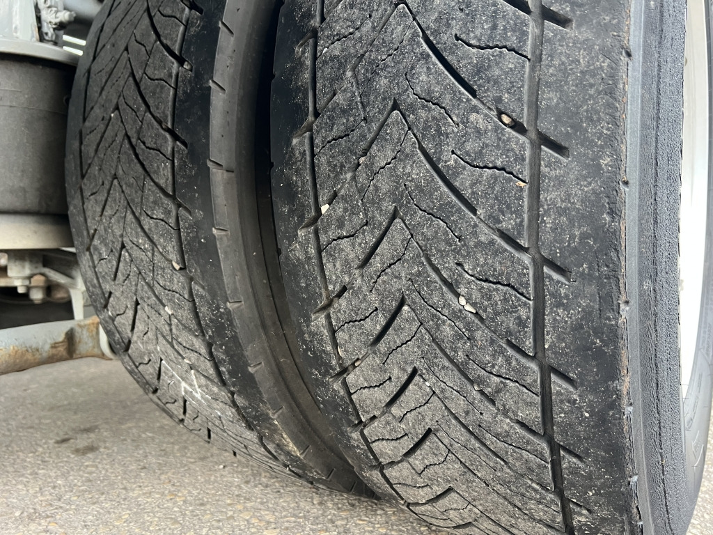 Iveco Stralis AD190S31 4,2mRdst Klimaaut. Intander ACC - Podvozek s kabinou: obrázok 5 Iveco Stralis AD190S31 4,2mRdst Klimaaut. Intander ACC - Podvozek s kabinou: obrázok 5