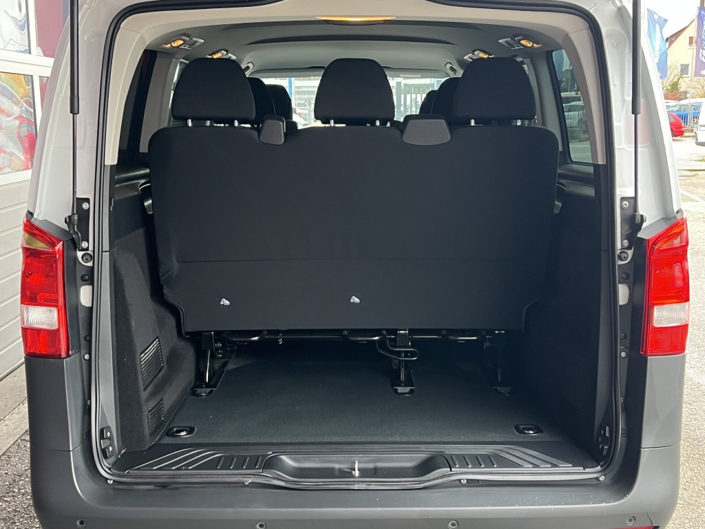 Mercedes-Benz Vito 114 CDI Tourer Pro lang Klima NAVI 9-Sitzer - Kombi: obrázok 2 Mercedes-Benz Vito 114 CDI Tourer Pro lang Klima NAVI 9-Sitzer - Kombi: obrázok 2