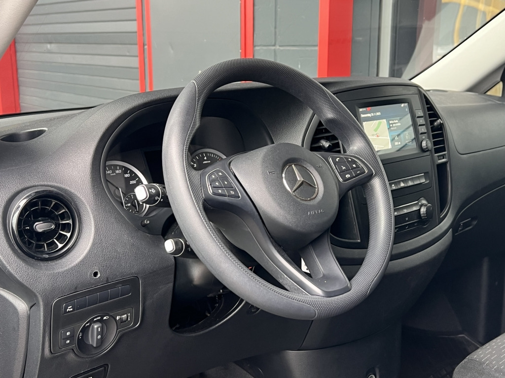 Mercedes-Benz Vito 114 CDI Tourer Pro lang Klima NAVI 9-Sitzer - Kombi: obrázok 3 Mercedes-Benz Vito 114 CDI Tourer Pro lang Klima NAVI 9-Sitzer - Kombi: obrázok 3