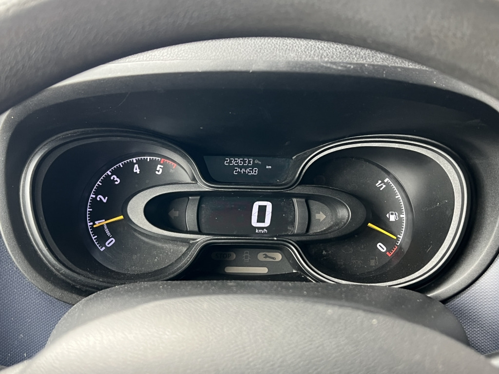 Opel Vivaro 1.6 CDTi L2H1 Klima NAVI Konvekta FK2510 - Chladiarenská dodávka: obrázok 5 Opel Vivaro 1.6 CDTi L2H1 Klima NAVI Konvekta FK2510 - Chladiarenská dodávka: obrázok 5