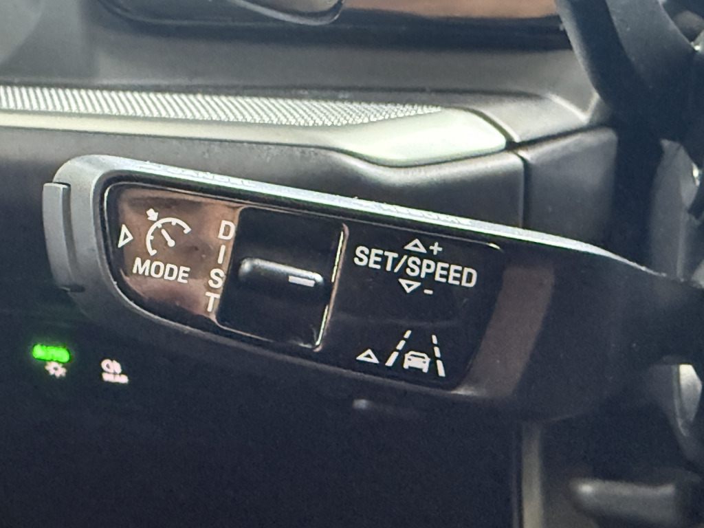 Porsche Cayenne S E-Hybrid InnoDrive HA-Lenk PDCC Burmes - SUV: obrázok 3 Porsche Cayenne S E-Hybrid InnoDrive HA-Lenk PDCC Burmes - SUV: obrázok 3