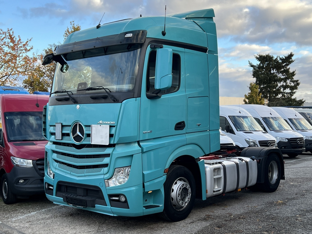 Mercedes-Benz Actros 1845 Klimaautom. Retarder 2x Nebenantrieb - Ťahač: obrázok 1 Mercedes-Benz Actros 1845 Klimaautom. Retarder 2x Nebenantrieb - Ťahač: obrázok 1