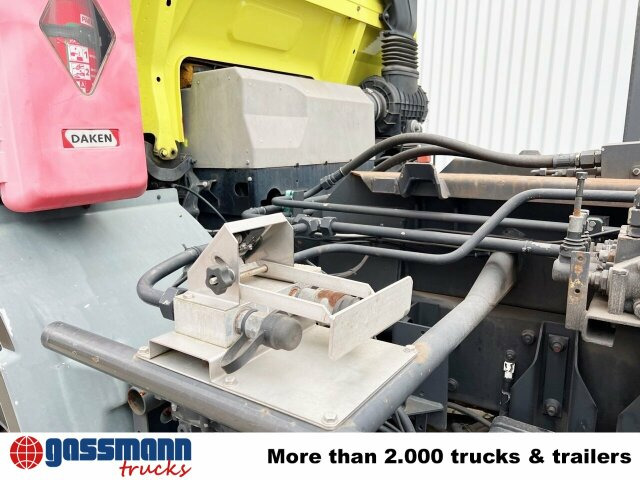 DAF 65.210 4x4 - Hákový nosič kontajnerov: obrázok 2 DAF 65.210 4x4 - Hákový nosič kontajnerov: obrázok 2