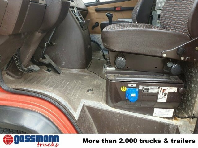 Mercedes-Benz 814 D TLF 8/6 4x2, DOKA, Feuerwehr - Hasičské vozidlo: obrázok 2 Mercedes-Benz 814 D TLF 8/6 4x2, DOKA, Feuerwehr - Hasičské vozidlo: obrázok 2