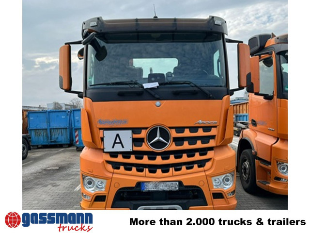 Mercedes-Benz Arocs 2552 L 6x2, Lenk-/Liftachse - Hákový nosič kontajnerov: obrázok 2 Mercedes-Benz Arocs 2552 L 6x2, Lenk-/Liftachse - Hákový nosič kontajnerov: obrázok 2