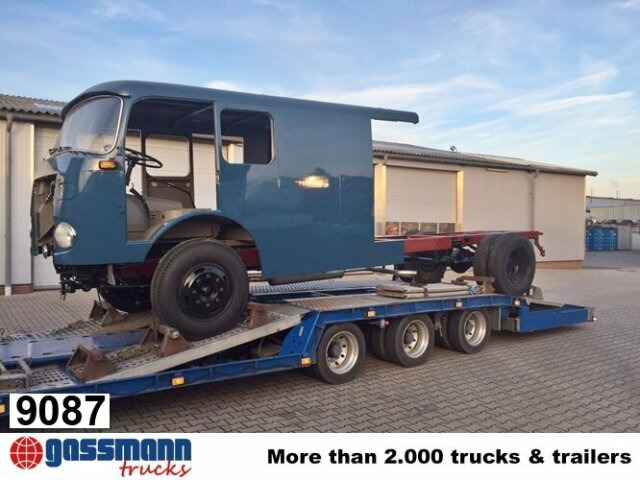 Mercedes-Benz LP710/32, Autotransporter - Nákladné vozidlo na prepravu automobilov: obrázok 1 Mercedes-Benz LP710/32, Autotransporter - Nákladné vozidlo na prepravu automobilov: obrázok 1