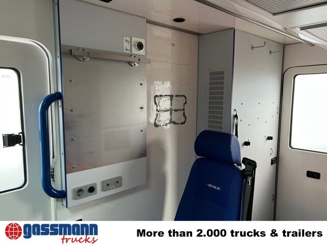 Mercedes-Benz Sprinter 313 CDI 4x2, Rettungswagen - Furgon: obrázok 4 Mercedes-Benz Sprinter 313 CDI 4x2, Rettungswagen - Furgon: obrázok 4