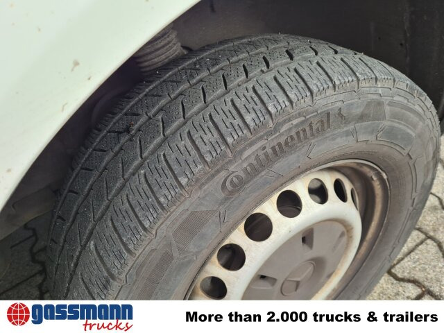 Mercedes-Benz Sprinter 316 KA 4x2, Rettungswagen - Furgon: obrázok 3 Mercedes-Benz Sprinter 316 KA 4x2, Rettungswagen - Furgon: obrázok 3