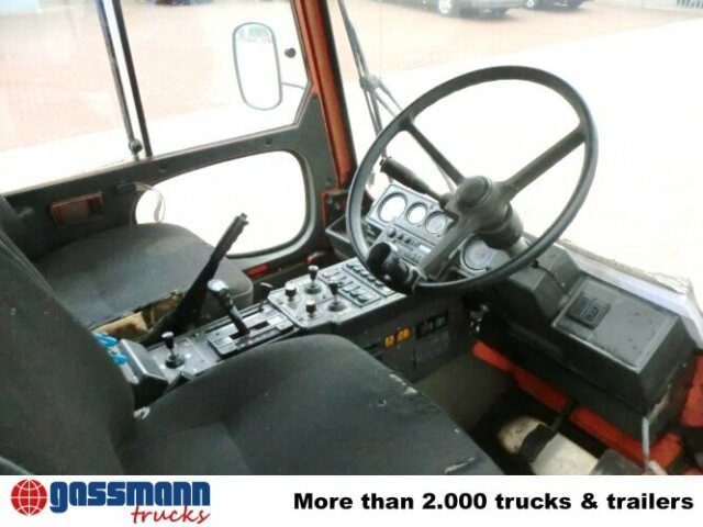 Zametacie vozidlo Schmidt - SK153SX: obrázok 11 Zametacie vozidlo Schmidt - SK153SX: obrázok 11