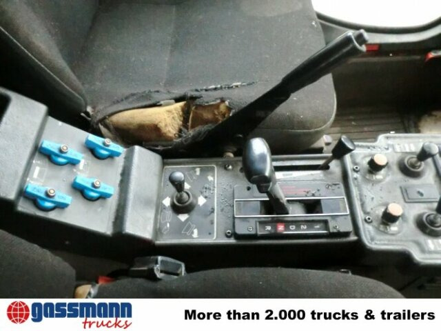 Zametacie vozidlo Schmidt - SK153SX: obrázok 13 Zametacie vozidlo Schmidt - SK153SX: obrázok 13