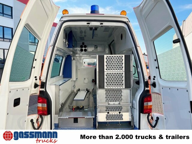 Volkswagen T5 2.5 TDI 4x2, Krankenwagen - Sanitka: obrázok 2 Volkswagen T5 2.5 TDI 4x2, Krankenwagen - Sanitka: obrázok 2