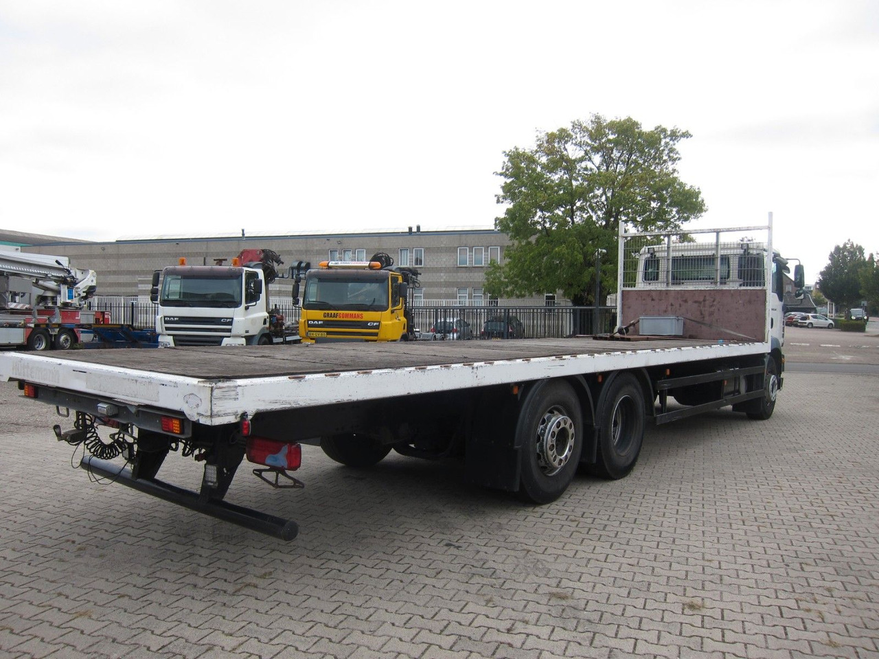 MAN TGM 26 340 6X2*4 BL Plateau Manual - Valníkový/ Plošinový nákladný automobil: obrázok 5 MAN TGM 26 340 6X2*4 BL Plateau Manual - Valníkový/ Plošinový nákladný automobil: obrázok 5