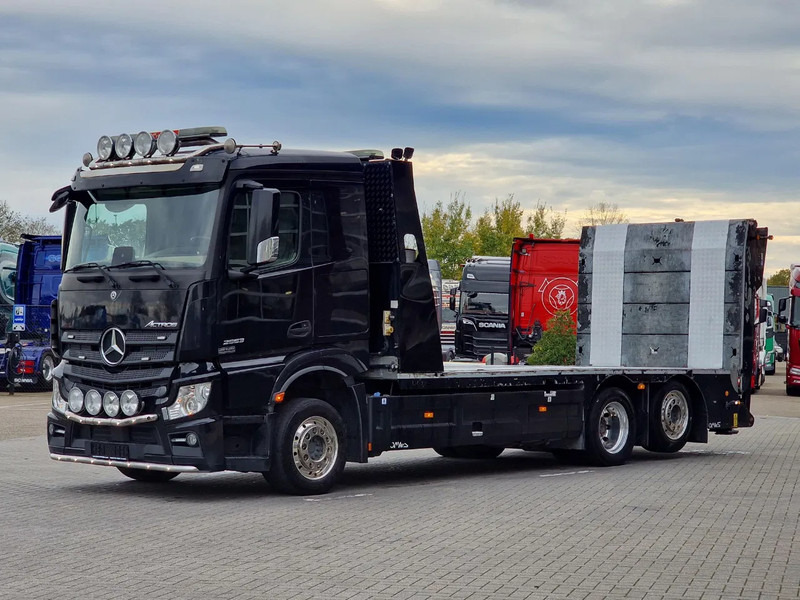 Mercedes-Benz Actros 2553 6x2 - Flabad hydraulic ramps/extension - Winch - Camera - Machine mover - Nákladné vozidlo na prepravu automobilov: obrázok 4 Mercedes-Benz Actros 2553 6x2 - Flabad hydraulic ramps/extension - Winch - Camera - Machine mover - Nákladné vozidlo na prepravu automobilov: obrázok 4