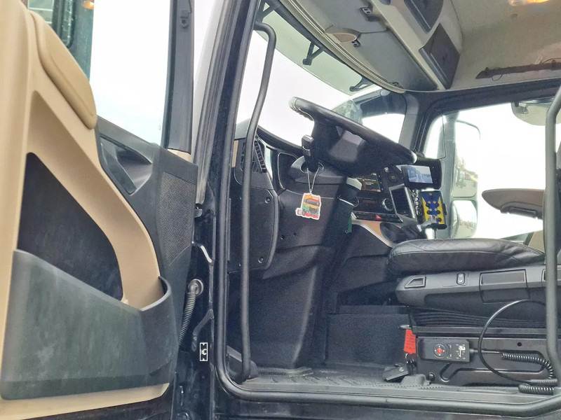 Leasing Mercedes-Benz Actros 2553 6x2 - Flabad hydraulic ramps/extension - Winch - Camera - Machine mover Mercedes-Benz Actros 2553 6x2 - Flabad hydraulic ramps/extension - Winch - Camera - Machine mover: obrázok 11