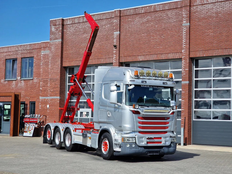 Scania R490 8x4*4 - HIAB XR24SL58 24T hooklift - Euro 6 - Full air - Steering axle - Hákový nosič kontajnerov: obrázok 1 Scania R490 8x4*4 - HIAB XR24SL58 24T hooklift - Euro 6 - Full air - Steering axle - Hákový nosič kontajnerov: obrázok 1