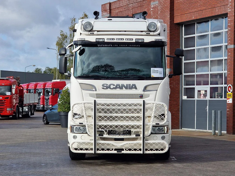 Scania R520 V8 8x2*4 - Milk tank - 19.000L - 4 compartments - Pump and counter - Retarder - Cisternové vozidlo: obrázok 2 Scania R520 V8 8x2*4 - Milk tank - 19.000L - 4 compartments - Pump and counter - Retarder - Cisternové vozidlo: obrázok 2